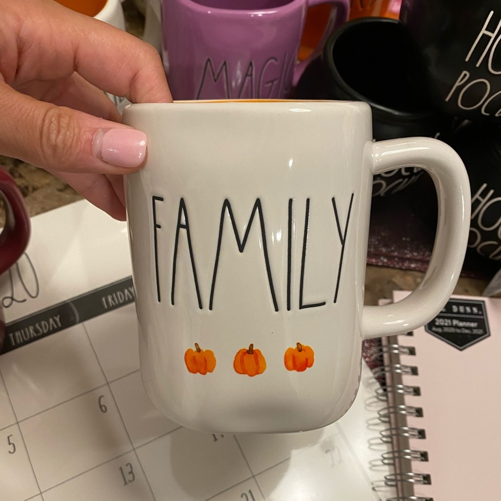 NWT Rae Dunn Family mug